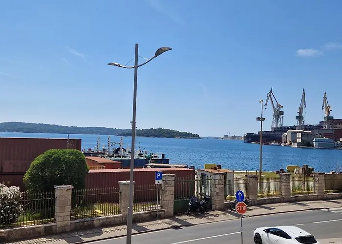 아파트 Port *