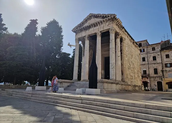 아파트 Port 풀라